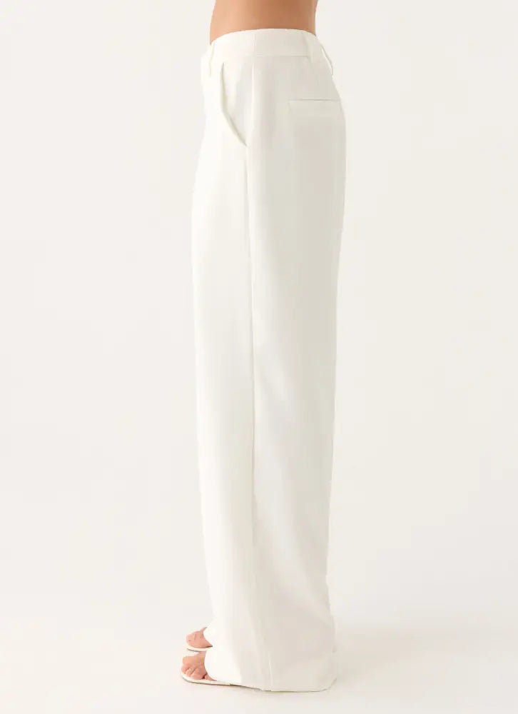 Sora Low Rise Pant - White